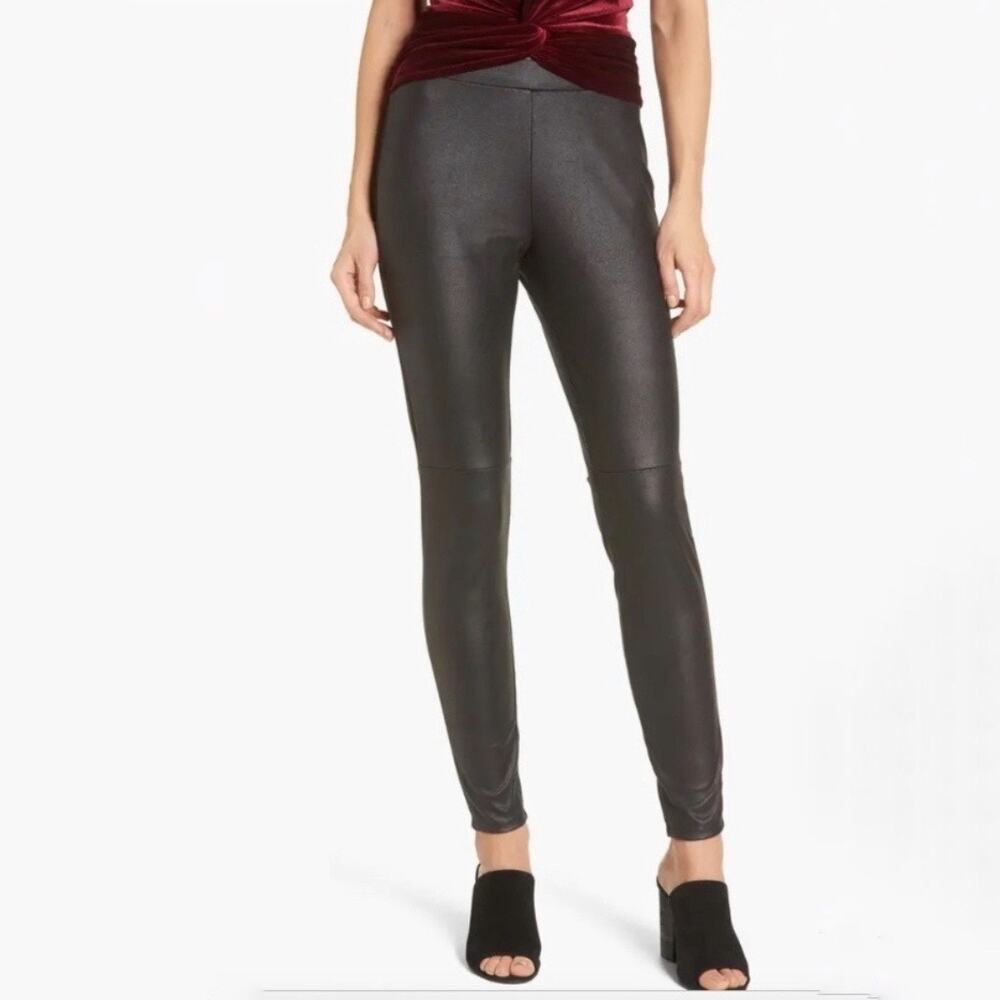 Trouve Black Mid Rise Leggings Sz S